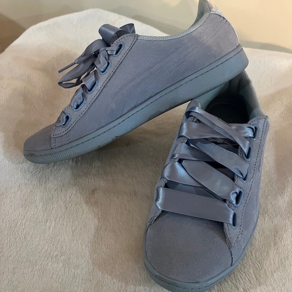 Puma Shoes - Puma Vikky Ribbon S sneakers in a light blue size 8.5
